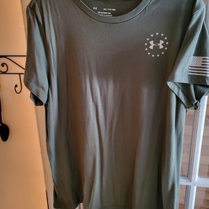 Women's Under Armour Freedom Flag T-Shirt LIKE NEW!! XXL